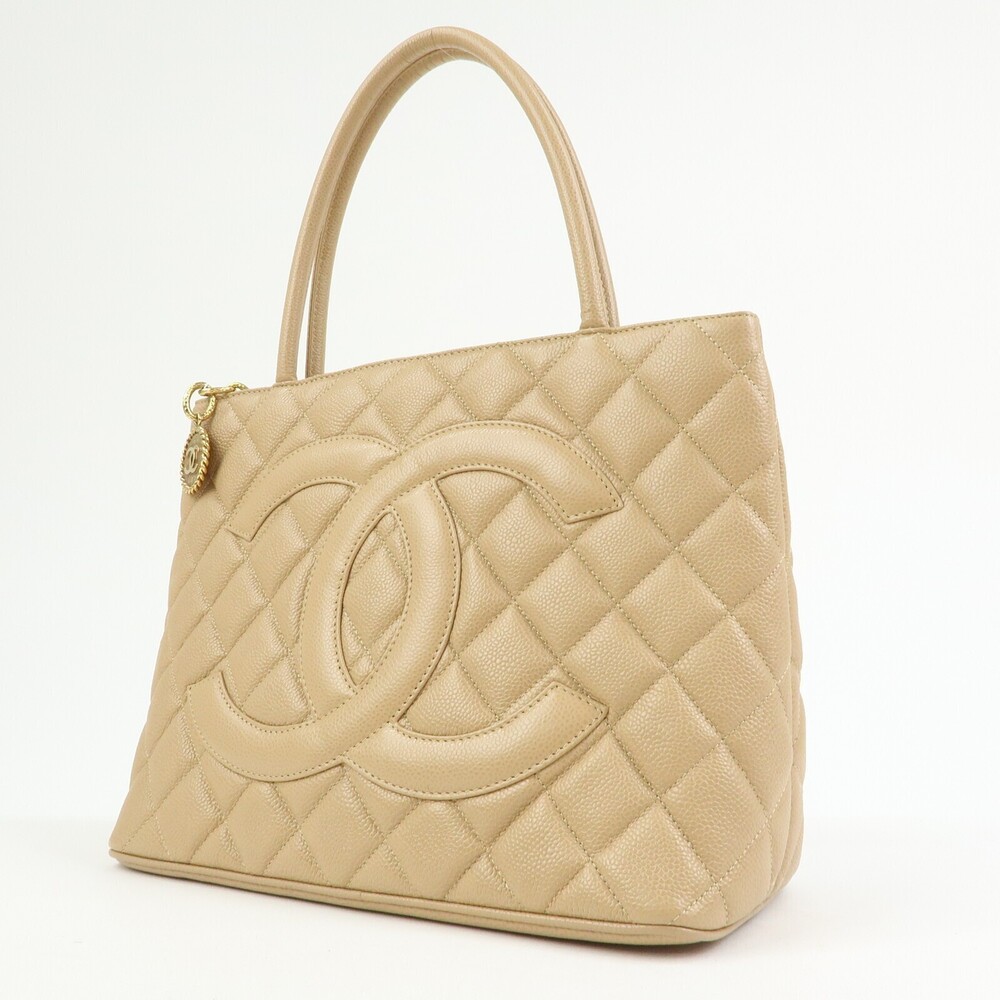Chanel Medallion Quilted Lambskin - Picture 3 of 16